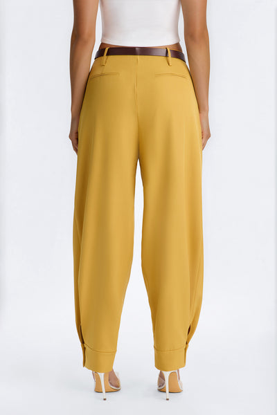 https://cdn.shopify.com/s/files/1/0293/9277/files/07-17-26_S8_39_KSHB412209_Mustard_LB_EO_14-12-40_68764-FN_Remi_SoftWaves-_MWA.jpg?v=1785531687&with=400&height=600