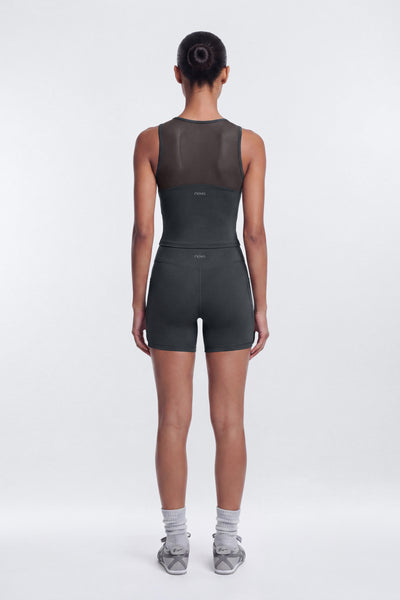 https://cdn.shopify.com/s/files/1/0293/9277/files/07-17-26_S9_PM_12_B12504SB1201_Carbon_JG_AA_15-45-53_41615-9_ES_ES_JA.jpg?v=1786396046&with=400&height=600