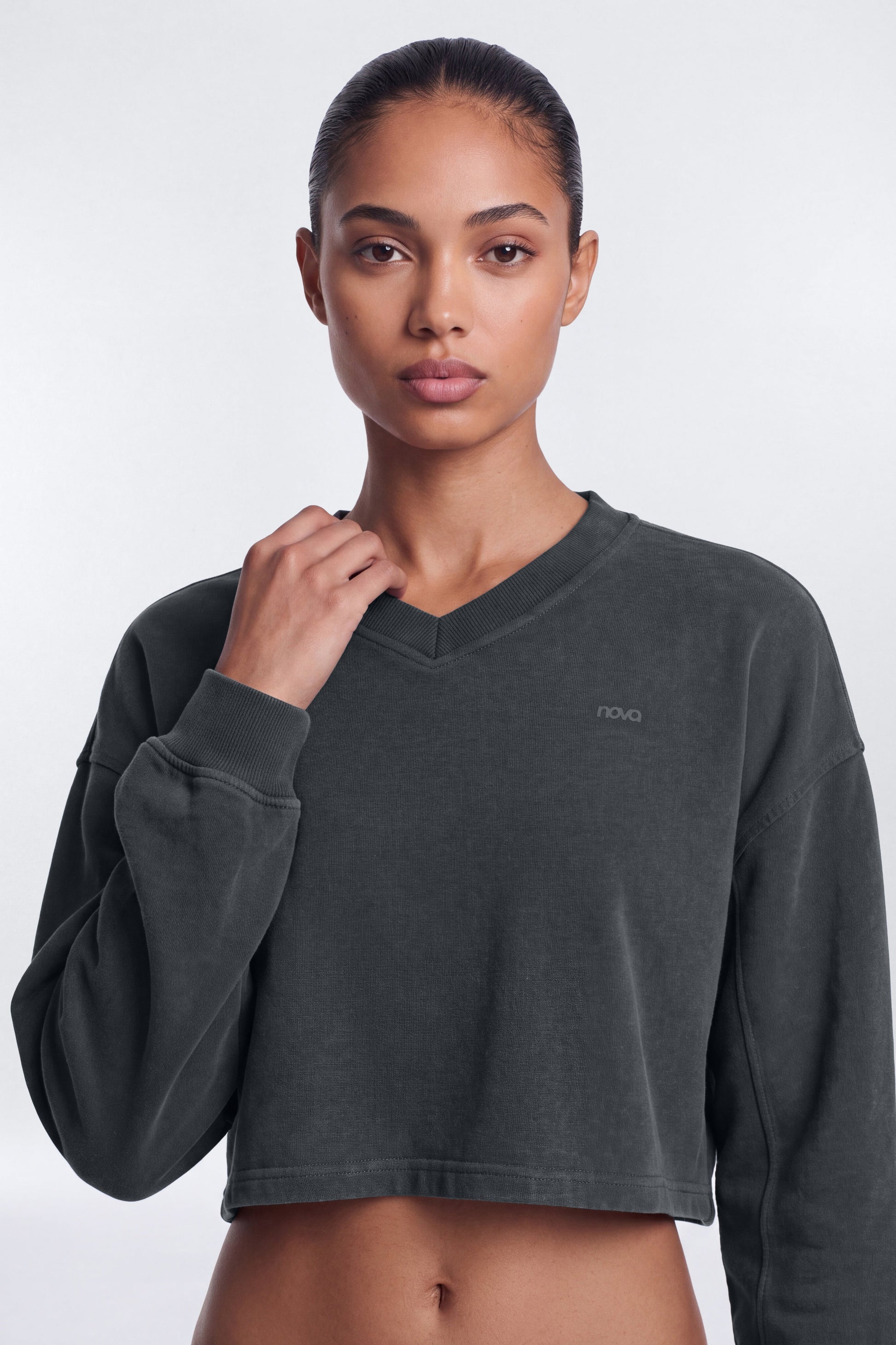 https://cdn.shopify.com/s/files/1/0293/9277/files/07-17-26_S9_PM_21_B426SP1301_Carbon_JG_AA_17-24-50_7396-26_AB_ES_JA.jpg?v=1786396734