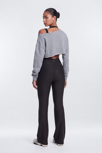 https://cdn.shopify.com/s/files/1/0293/9277/files/07-17-26_S9_PM_38_B425SB1310_Black_JG_AA_18-38-31_7720-32_ES_ES_CM_JA.jpg?v=1786399696&with=400&height=600