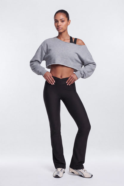 https://cdn.shopify.com/s/files/1/0293/9277/files/07-17-26_S9_PM_38_B425SB1310_Black_JG_AA_18-38-31_7720-33_ES_ES_JA.jpg?v=1786399696