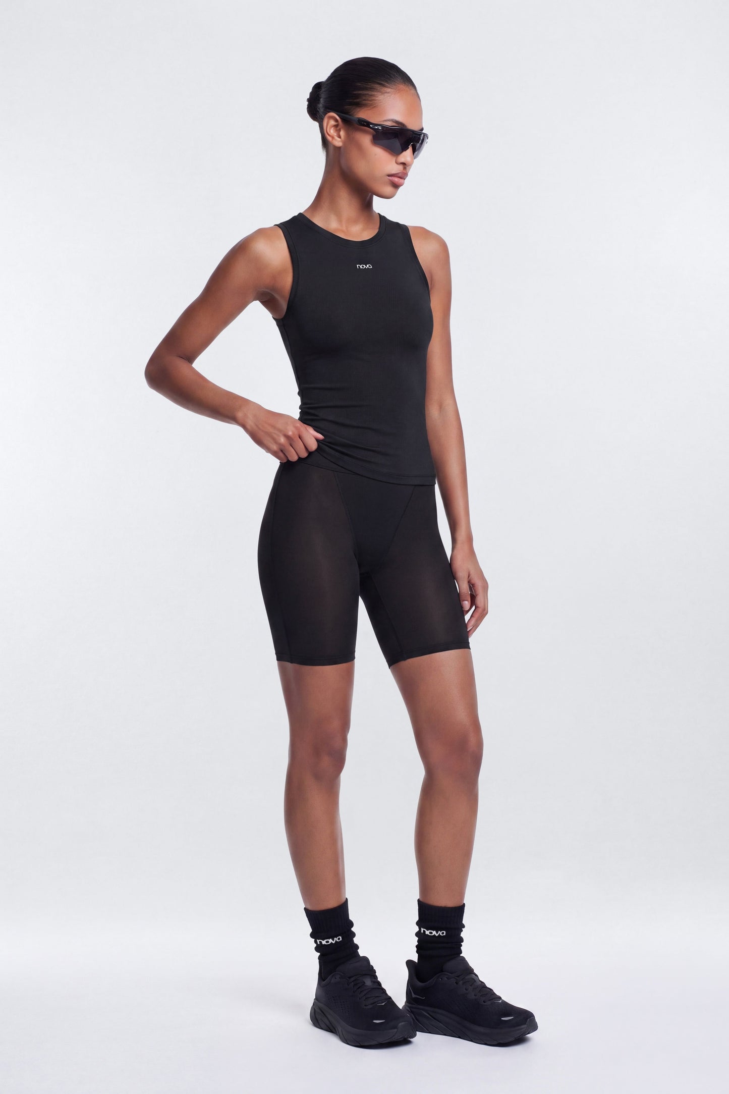 https://cdn.shopify.com/s/files/1/0293/9277/files/07-17-26_S9_PM_54_B426SP1318_Black_JG_AA_20-00-49_8013-10_YB_ES_JA.jpg?v=1786400599