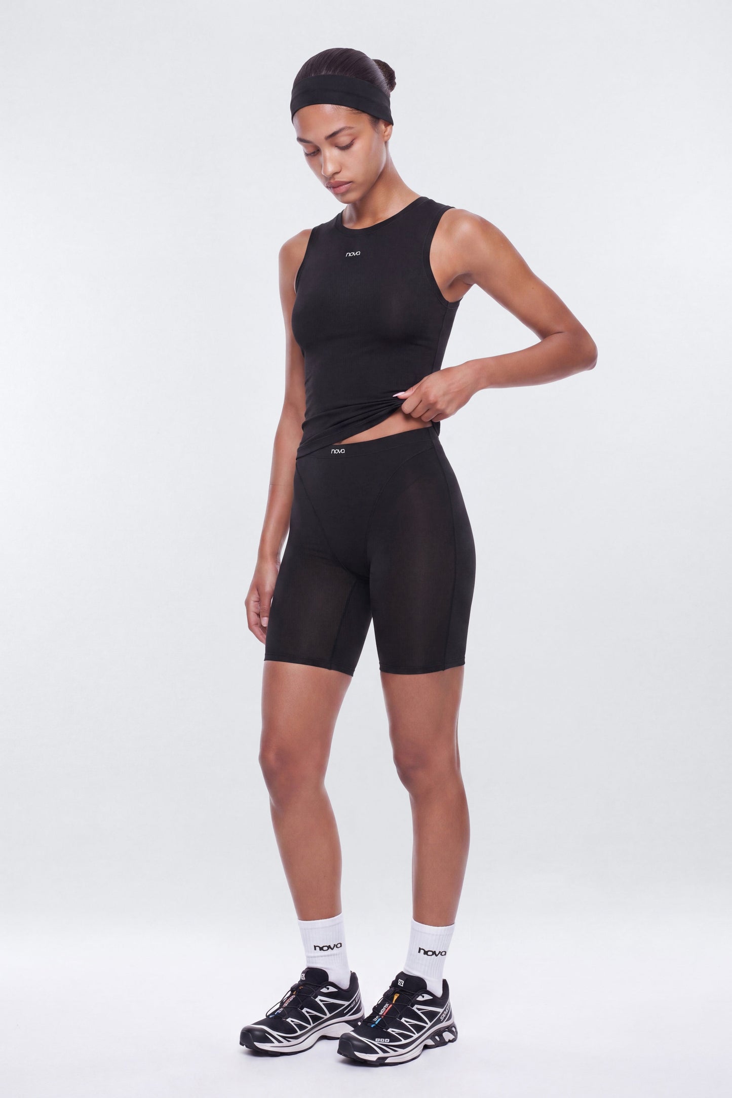 https://cdn.shopify.com/s/files/1/0293/9277/files/07-17-26_S9_PM_55_B426SB1314_Black_JG_AA_20-04-59_41804-20copy_YB_ES_ES_JA_ff272ebf-a1ca-4df5-9edd-34368ca68e27.jpg?v=1786402674
