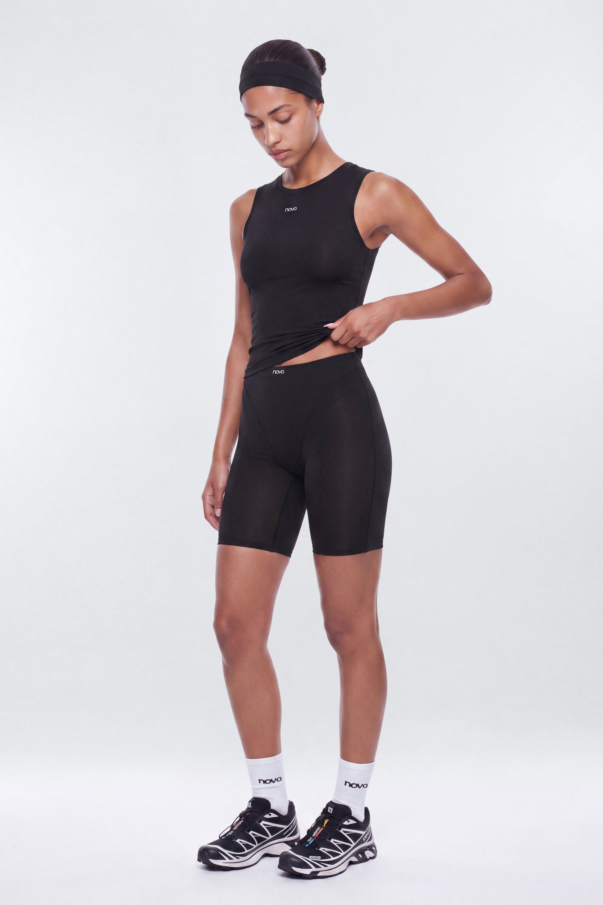 https://cdn.shopify.com/s/files/1/0293/9277/files/07-17-26_S9_PM_55_B426SB1314_Black_JG_AA_20-04-59_41804-20copy_YB_ES_ES_JA_ff272ebf-a1ca-4df5-9edd-34368ca68e27.jpg?v=1786402674