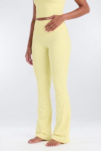 https://cdn.shopify.com/s/files/1/0293/9277/files/07-17-26_S9_PM_60_B12503SB0501_SoftYellow_JG_AA_20-29-31_41825-5_PI_ES_JA.jpg?v=1786402858&with=400&height=600