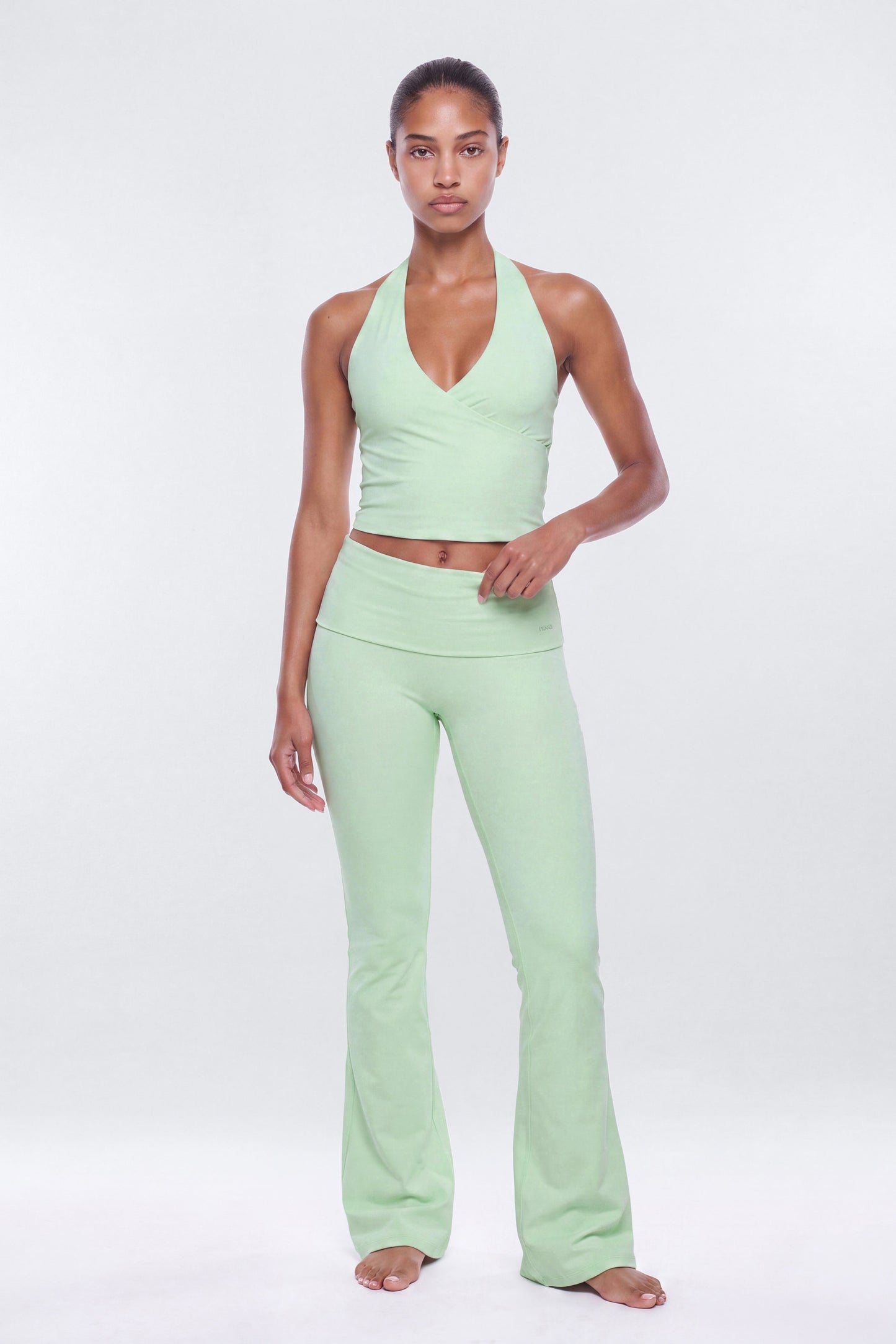 https://cdn.shopify.com/s/files/1/0293/9277/files/07-17-26_S9_PM_61_B12504SP0504_CoolMint_JG_AA_20-30-54_8126-8copy_AB_ES_ES_JA.jpg?v=1786402935