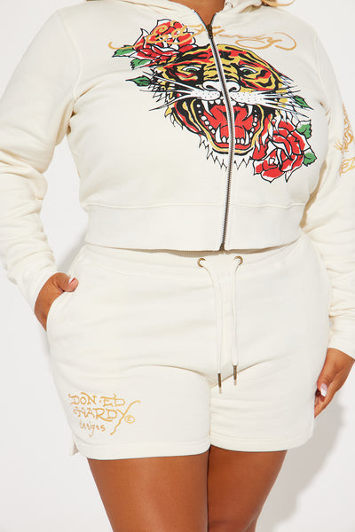 https://cdn.shopify.com/s/files/1/0293/9277/files/07-19-24_S5_2_EHWS10152_Ivory_KS_MC_10-21-25_PLUS_31319_PXF.jpg?v=1721843229&with=400&height=600