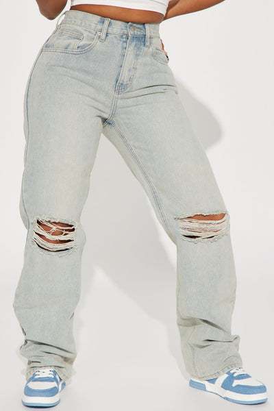 https://cdn.shopify.com/s/files/1/0293/9277/files/07-20-23Studio1_TH_AP_15-38-54_67_yjdmk04j_LightWash_22640_DM_SG.jpg?v=1723767160&with=400&height=600