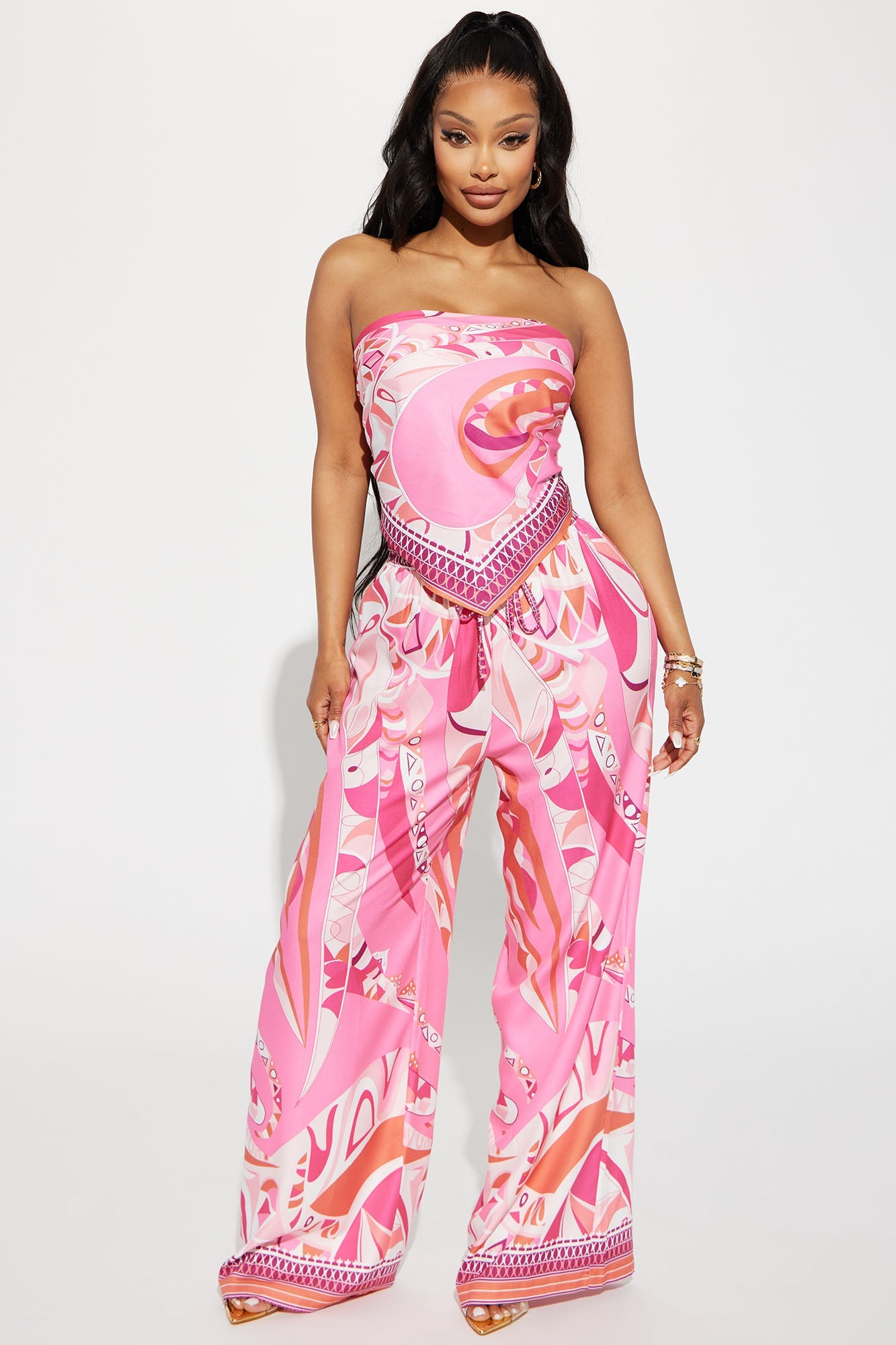 https://cdn.shopify.com/s/files/1/0293/9277/files/07-20-23Studio2_KJ_RL_14-03-52_5_HTP672_Pinkcombo_43327_DG.jpg?v=1690300818