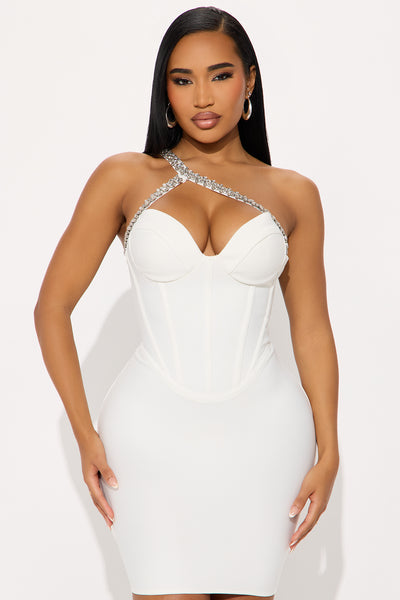 https://cdn.shopify.com/s/files/1/0293/9277/files/07-23-25_S8_24_P12504DR0828_White_RK_IM_11-32-44_14578_PXF.jpg?v=1753383916&with=400&height=600