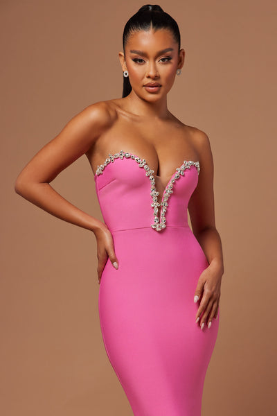 https://cdn.shopify.com/s/files/1/0293/9277/files/07-24-23Studio3_BT_IM_13-36-11_22_23GWF1186_HotPink_20695_DG.jpg?v=1690924902&with=400&height=600