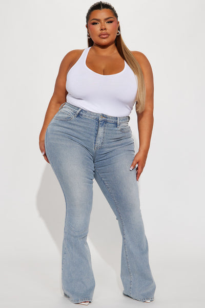 https://cdn.shopify.com/s/files/1/0293/9277/files/07-24-23Studio5_CC_AP_15-05-57_50_YJDM15HRSFL1_LightWash_1451_PLUS_MP_MB.jpg?v=1751905699&with=400&height=600