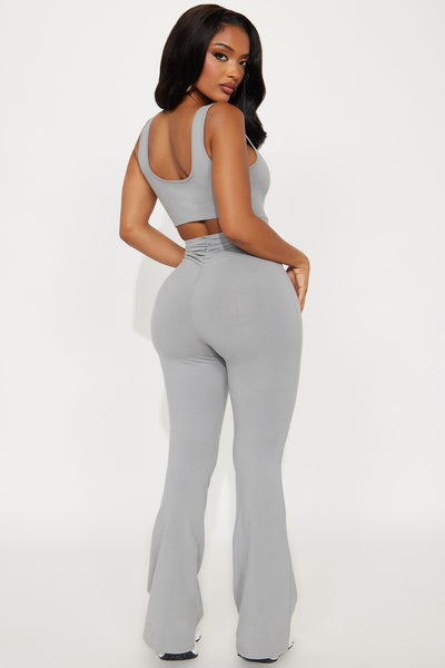 https://cdn.shopify.com/s/files/1/0293/9277/files/07-24-25_S3_35_135153_Grey_ZSR_JG_JS_15-17-13_71086_SG.jpg?v=1753722765&with=400&height=600