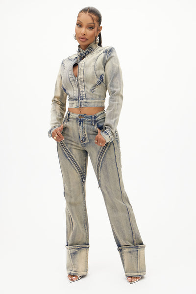 https://cdn.shopify.com/s/files/1/0293/9277/files/07-25-24_Fall-Denim-Collection_18_NO_SKU_RA_MR_15-51-43_0898_SG_EH_EH.jpg?v=1723489502&with=400&height=600