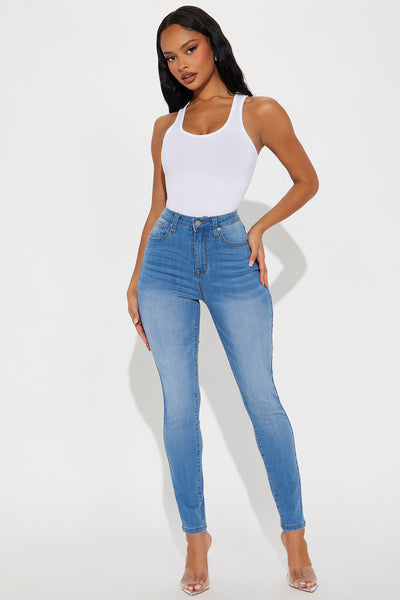 https://cdn.shopify.com/s/files/1/0293/9277/files/07-25-24_S1_38_FN4000SH_MediumWash_KJ_SS_AP_15-07-15_111435_PXF.jpg?v=1722288520&with=400&height=600