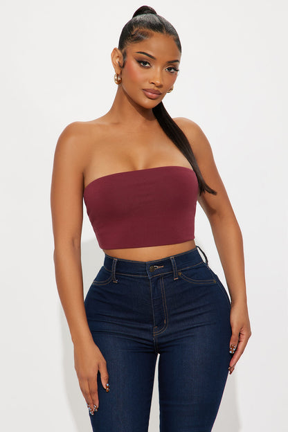 https://cdn.shopify.com/s/files/1/0293/9277/files/07-25-25_S6_40_T9325_Burgundy_ZSR_KJ_MC_15-10-02_124074_PXF.jpg?v=1753741489