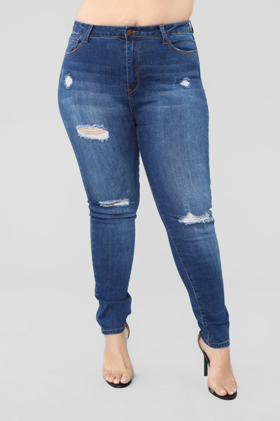 https://cdn.shopify.com/s/files/1/0293/9277/products/07-26-18_Studio1__11-14-33_PR3017HSL_DarkDenim_13115_AJ.jpg?v=1650554937&with=400&height=600