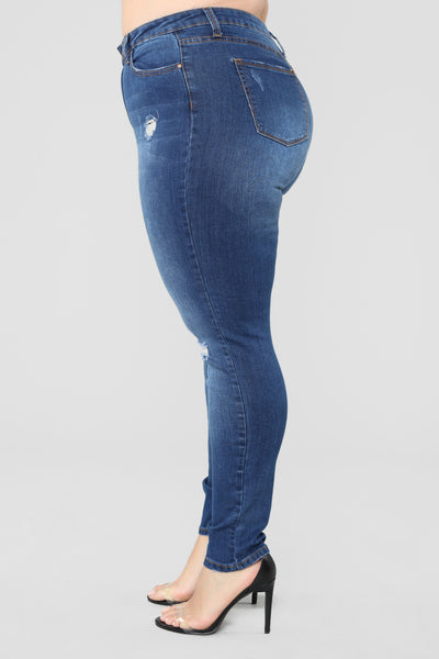 https://cdn.shopify.com/s/files/1/0293/9277/products/07-26-18_Studio1__11-14-36_PR3017HSL_DarkDenim_13117_AJ.jpg?v=1650554937&with=400&height=600