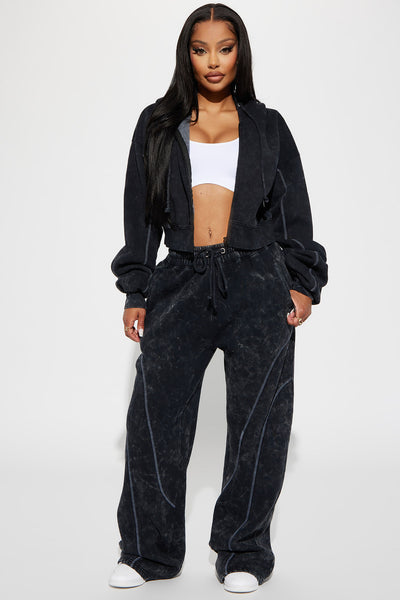 https://cdn.shopify.com/s/files/1/0293/9277/files/07-26-23Studio2_TK_RL_16-56-11_18_ZDZPK10610T_Black_17335_EH_CM.jpg?v=1691449637&with=400&height=600
