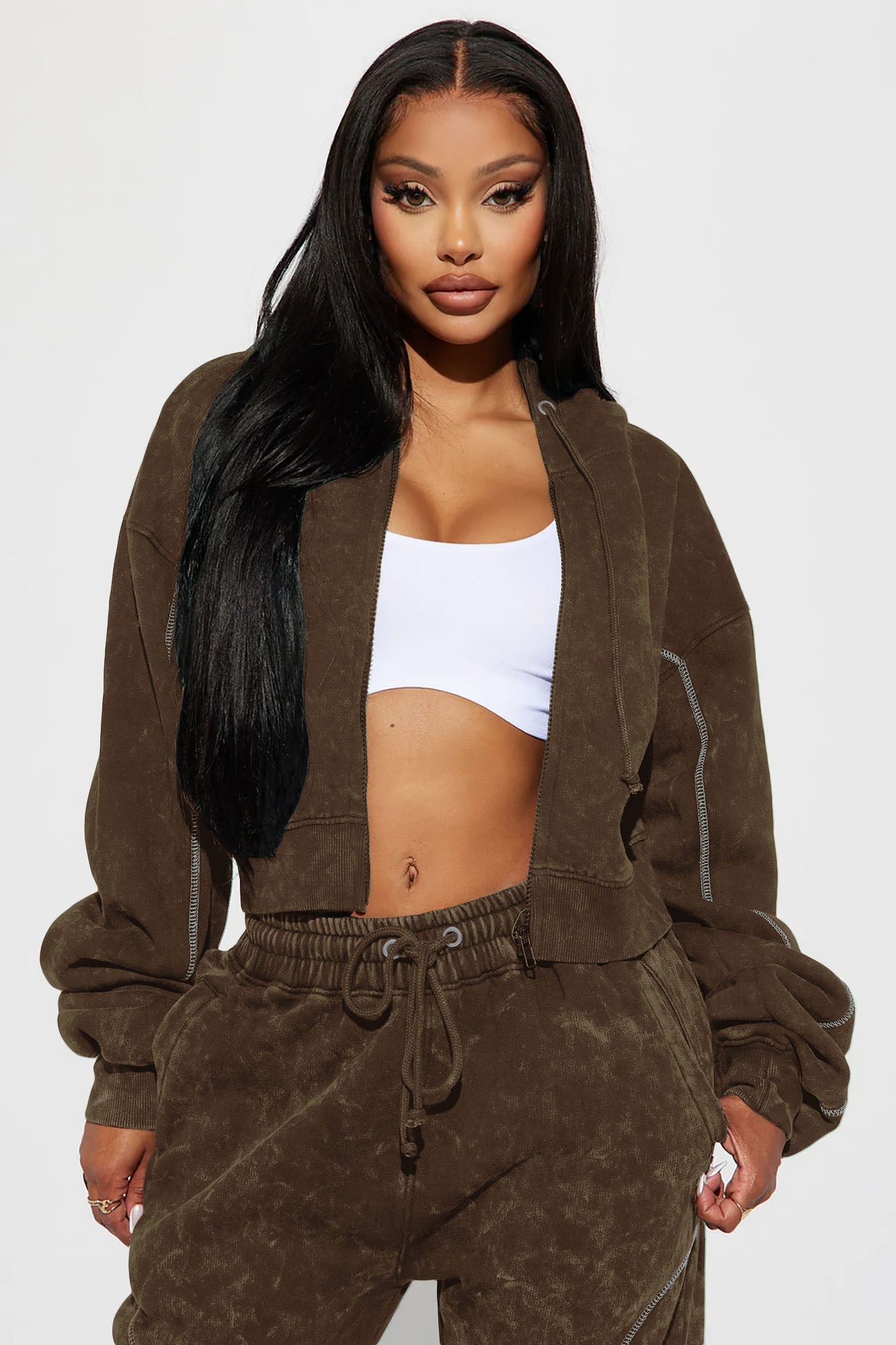 https://cdn.shopify.com/s/files/1/0293/9277/files/07-26-23Studio2_TK_RL_16-56-11_18_ZDZPK10610T_Black_17337_MH_KP_JA_Brown.jpg?v=1765304276