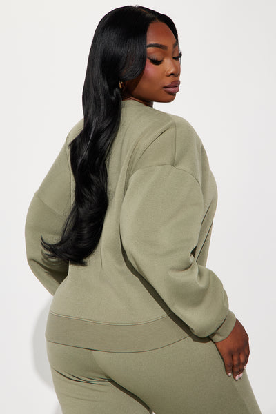 https://cdn.shopify.com/s/files/1/0293/9277/files/07-26-24_S3_30_75480_Olive_RM_AP_14-29-51_PLUS_42064_PXF.jpg?v=1722363544&with=400&height=600