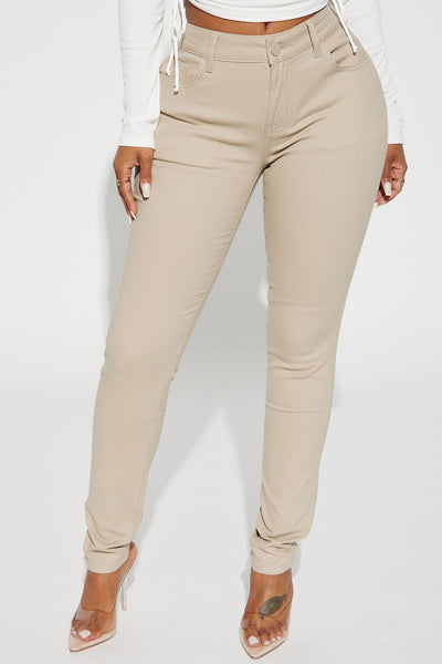 https://cdn.shopify.com/s/files/1/0293/9277/files/07-27-23Studio2_CXB_RL_15-53-12_16_9051_Khaki_P_17480_SG.jpg?v=1691002266&with=400&height=600