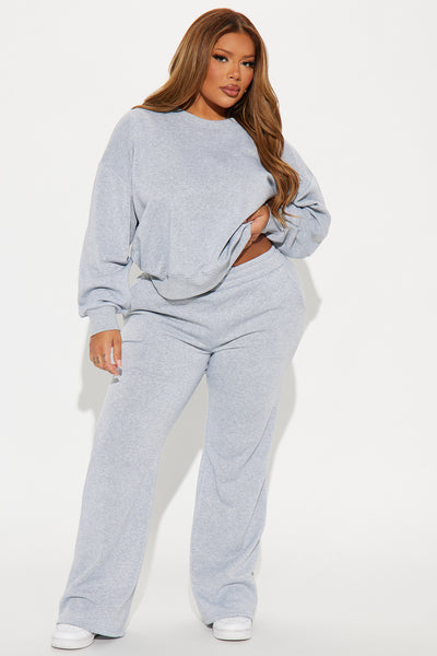https://cdn.shopify.com/s/files/1/0293/9277/files/07-29-24_S4_57_75480_HeatherGrey_KT_AC_15-03-35_PLUS_42907_PXF.jpg?v=1722532079&with=400&height=600