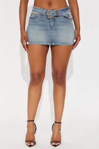 https://cdn.shopify.com/s/files/1/0293/9277/files/08-01-25_S6_63_DBS31391PFN_LightWash_RA_JS_15-13-22_128392_PXF.jpg?v=1754239064&with=400&height=600