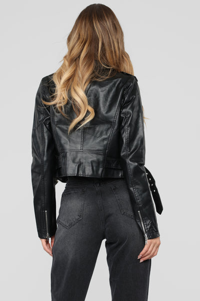 https://cdn.shopify.com/s/files/1/0293/9277/products/08-02-18_Studio_2_14-45-18_13281PUD_Black1079_JD.jpg?v=1644346340&with=400&height=600