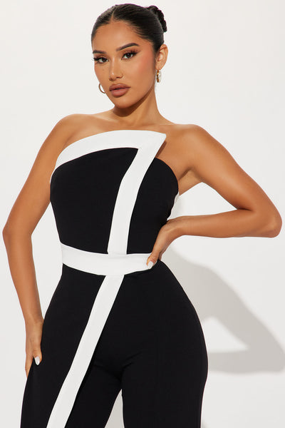 https://cdn.shopify.com/s/files/1/0293/9277/files/08-03-23Studio3_KS_IM_11-56-03_37_JP17364_BlackWhite_5764_CM.jpg?v=1691624917&with=400&height=600