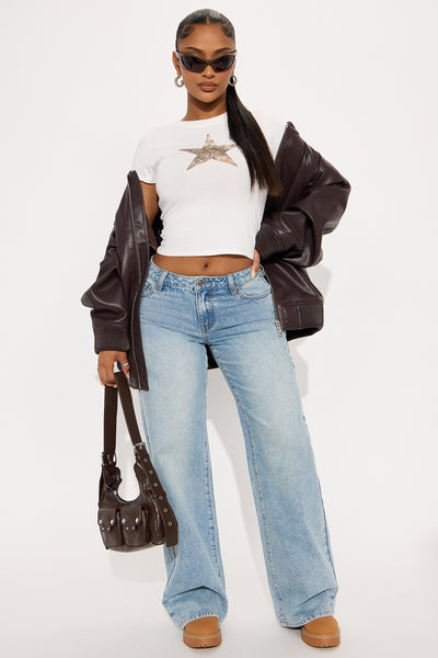 https://cdn.shopify.com/s/files/1/0293/9277/files/08-05-25_S8_13_BFN15261LBGYJ_LightWash_JG_SS_10-57-12_7946_PXF.jpg?v=1754592725&with=400&height=600