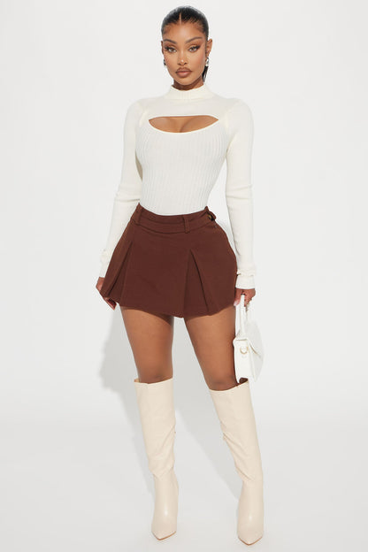 https://cdn.shopify.com/s/files/1/0293/9277/files/08-06-24_S2_33_J2M2942W_Chocolate_CXB_RL_14-30-17_39797_SL.jpg?v=1723076094