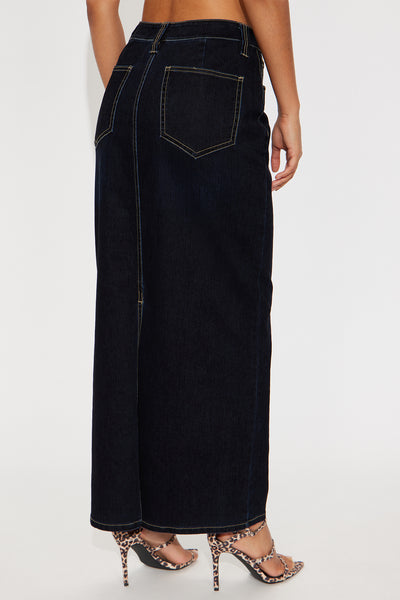 https://cdn.shopify.com/s/files/1/0293/9277/files/08-06-25_S6_39_TFN4429MDJC_DarkDenim_JG_IM_14-13-32_98169_PXF.jpg?v=1754597412&with=400&height=600