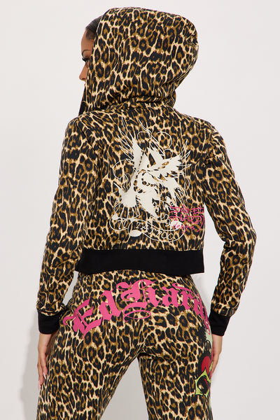 https://cdn.shopify.com/s/files/1/0293/9277/files/08-06-25_S8_45_EHW180068FN_Leopard_CR_SS_15-33-26_9079_PXF.jpg?v=1754604129&with=400&height=600