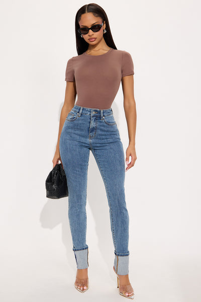 https://cdn.shopify.com/s/files/1/0293/9277/files/08-06-25_S8_7_FN02132_MediumWash_CR_SS_12-01-48_8266_PXF.jpg?v=1754597856&with=400&height=600