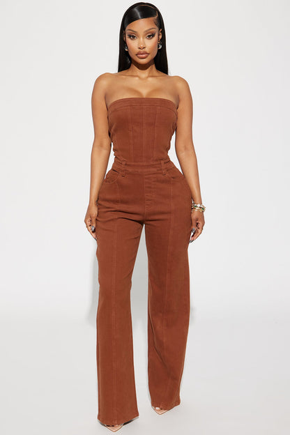 https://cdn.shopify.com/s/files/1/0293/9277/files/08-07-23Studio2_ID_RL_13-48-19_10_DXR221212_Cognac_47959_ES.jpg?v=1691712011