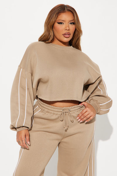 https://cdn.shopify.com/s/files/1/0293/9277/files/08-07-24_S4_33_ZDZPK12184L_Taupe_ZSR_AZ_AC_14-34-36_PLUS_48512_BH.jpg?v=1723135090&with=400&height=600