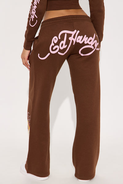 https://cdn.shopify.com/s/files/1/0293/9277/files/08-07-25_S8_14_EHW820069FN_Brown_AE_PC_11-29-48_9273_PXF.jpg?v=1754694359&with=400&height=600
