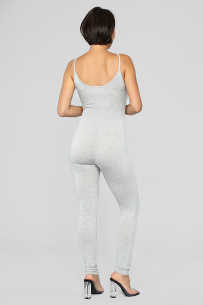 https://cdn.shopify.com/s/files/1/0293/9277/products/08-09-18_Studio_3_13-59-30_KJ5330M_HeatherGrey_0582_AJ.jpg?v=1629225019&with=400&height=600