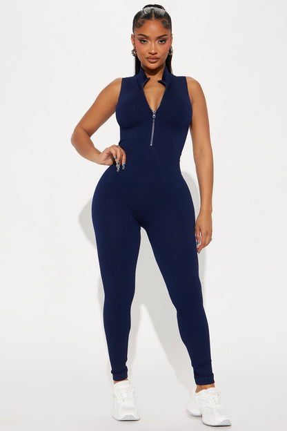 https://cdn.shopify.com/s/files/1/0293/9277/files/08-09-24_S4_50_J1K1519C_Navy_KJ_PC_14-34-55_50518_PXF.jpg?v=1723488486