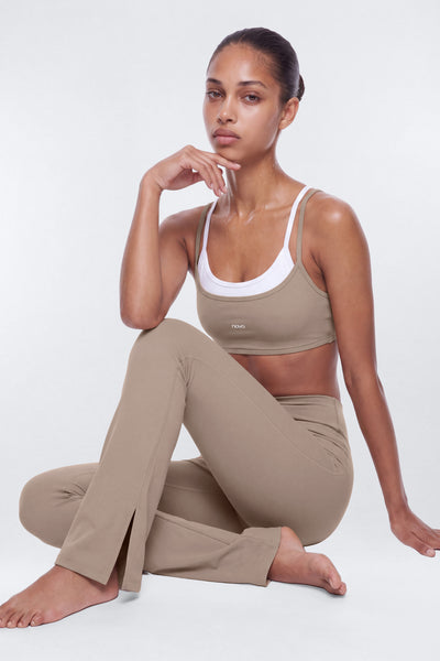 https://cdn.shopify.com/s/files/1/0293/9277/files/08-11-26_S6_8_B12503SB1309_Taupe_KK_AM_09-08-10_20964-21_YB_JA_MH.jpg?v=1788900388&with=400&height=600