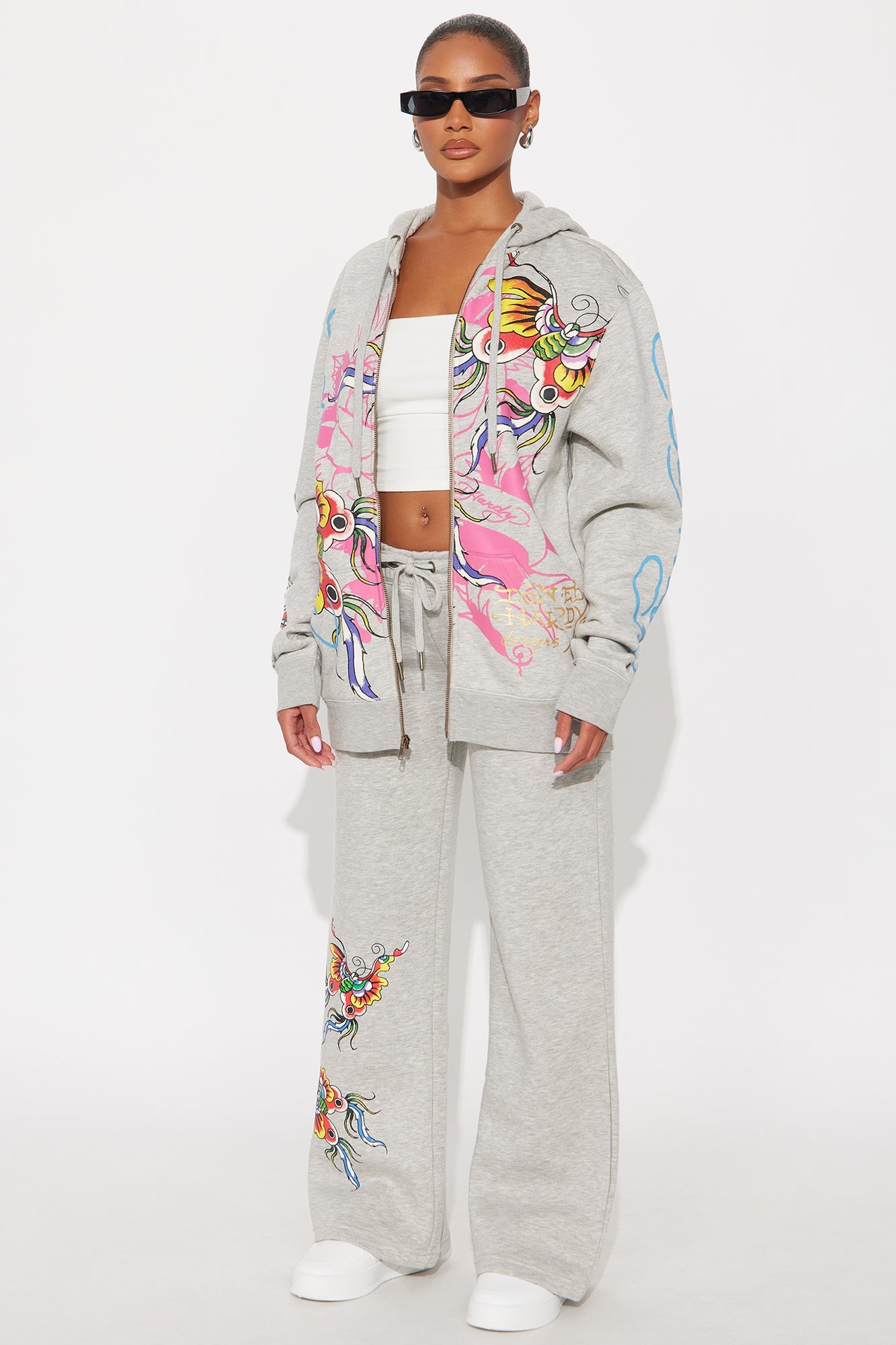 https://cdn.shopify.com/s/files/1/0293/9277/files/08-12-25_S2_67_EHW82001FN_HeatherGrey_DA_RA_16-45-30_70624_PXF.jpg?v=1755128864