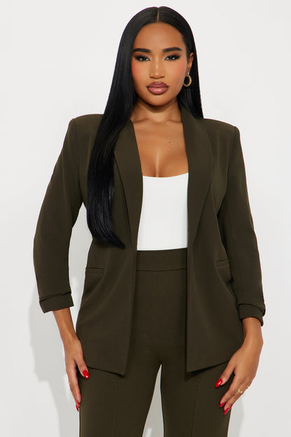 https://cdn.shopify.com/s/files/1/0293/9277/files/08-12-25_S3_7_JK18888Z_Olive_CR_PC_12-01-23_73708_PXF.jpg?v=1755105929