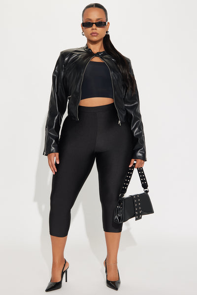 https://cdn.shopify.com/s/files/1/0293/9277/files/08-13-25_S5_16_B11349_Black_ZSR_CR_SS_13-06-42_PLUS_5749_PXF.jpg?v=1755209334&with=400&height=600