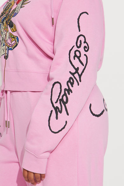 https://cdn.shopify.com/s/files/1/0293/9277/files/08-13-25_S5_25_EHW180030_Pink_CR_SS_13-06-42_PLUS_5781_PXF.jpg?v=1755213148&with=400&height=600