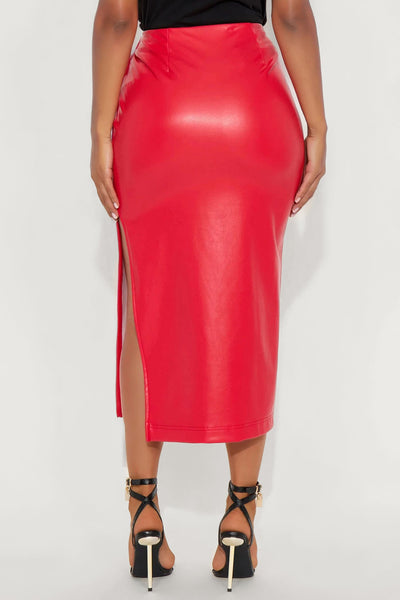 https://cdn.shopify.com/s/files/1/0293/9277/files/08-13-25_S8_9_S30312_Red_TK_IM_10-51-39_29691_MH-Kaliani_PXF_CM.jpg?v=1756412094&with=400&height=600