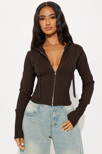 https://cdn.shopify.com/s/files/1/0293/9277/files/08-14-24_S3_18_KCCT4061701_Oatmeal_AZ_AP_11-44-59_50414_BH_KP_Chocolate.jpg?v=1750192163