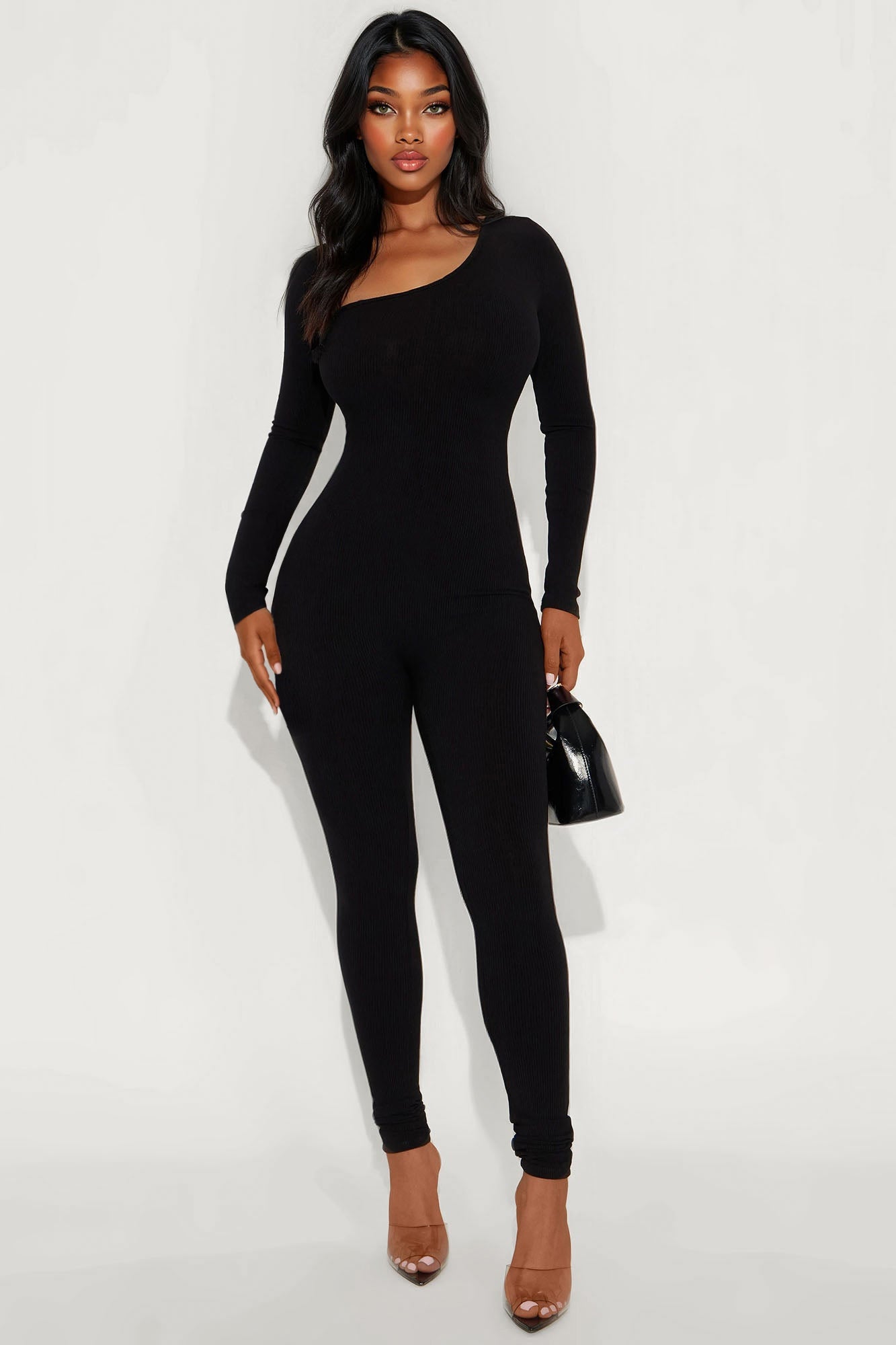 https://cdn.shopify.com/s/files/1/0293/9277/files/08-14-25_S1_33_JP3405TCH_Black_KJ_AC_14-33-29_0957_MH-Kaliani_CM_CM_CM.jpg?v=1756249945