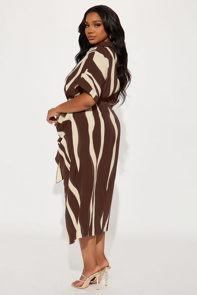 https://cdn.shopify.com/s/files/1/0293/9277/files/08-15-23Studio3_TH_IM_11-02-46_13_DM3409_Navycombo_11305_PLUS_BH_KP_BrownCombo.jpg?v=1757104037&with=400&height=600