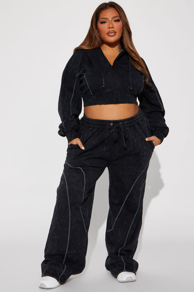 https://cdn.shopify.com/s/files/1/0293/9277/files/08-16-23Studio4_CC_AP_14-27-15__39_ZDZPJ10610P_Black_25600_PLUS_SG.jpg?v=1692727139&with=400&height=600